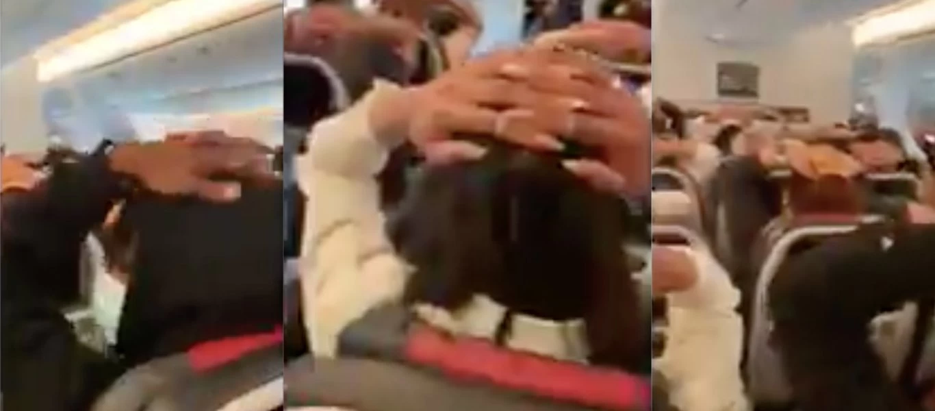 Απίστευτο: Τους διέταξαν να βάλουν τα χέρια τους στο κεφάλι για μια ολόκληρη ώρα σε πτήση